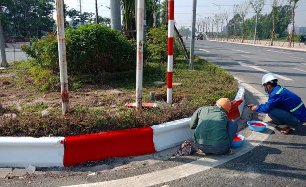 Sơn kẻ vạch giải phân cách